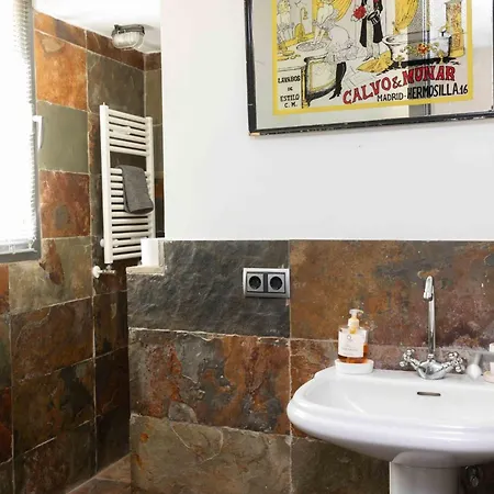 Casa Completa, Jardin Privado Y Garaje Vut 40-0616 Vakantiehuis *