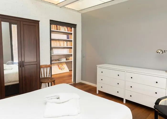 Hébergement de vacances Casa Completa, Jardin Privado Y Garaje Vut 40-0616 *